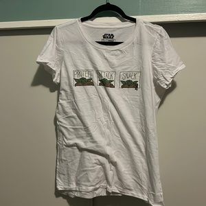 Star Wars Baby Yoda/ Grogu tee